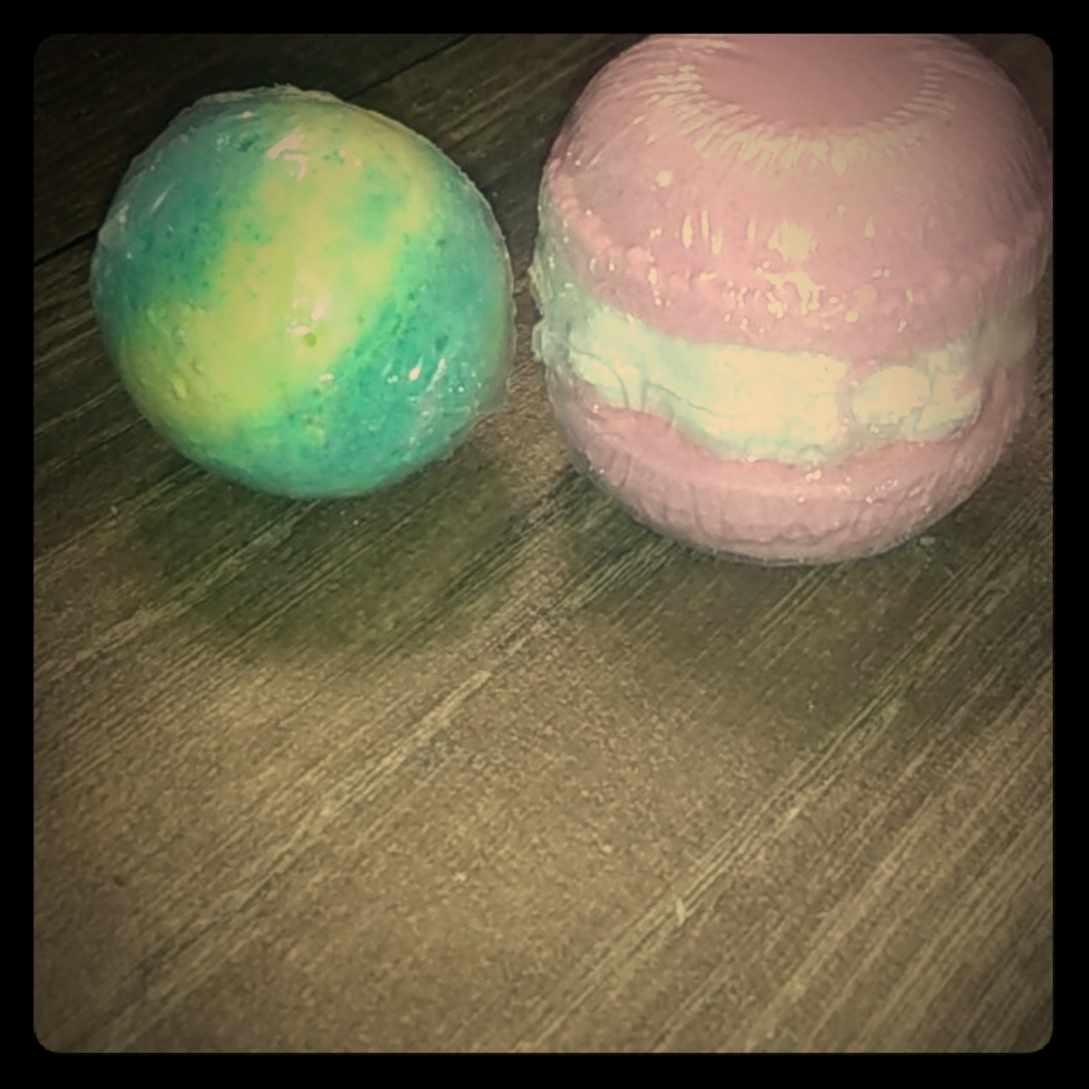 Bath bomb